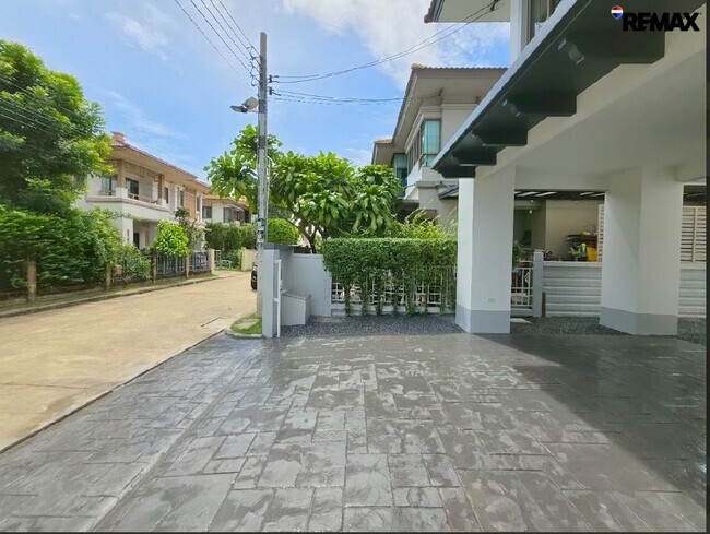 ขายบ้านเดี่ยว บุราสิริ ราชพฤกษ์–แจ้งวัฒนะ เพียง 4.95 ล้าน ทำเลดี ถูกสุดในโครงการ Burasiri Ratchaphruek-Chaengwattana