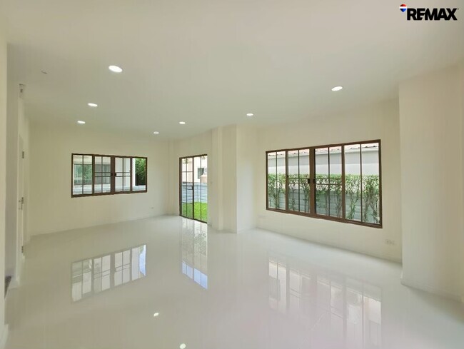 ขายบ้านเดี่ยว บุราสิริ ราชพฤกษ์–แจ้งวัฒนะ เพียง 4.95 ล้าน ทำเลดี ถูกสุดในโครงการ Burasiri Ratchaphruek-Chaengwattana