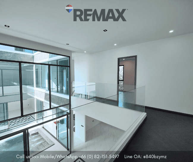 โครงการ HIBURY วัชรพล-รามอินทรา พร้อม Pool Villa และ ลิฟท์บ้าน ใจกลางวัชรพล ที่ดิน 120.6 ตร.ว. ใช้สอย: 1,000 ตร.ม. บ้านเดี่ยว Ultra Luxury ขนาดใหญ่พิเศษ รวม 2 หลังไว้ในพื้นที่เดียวกัน