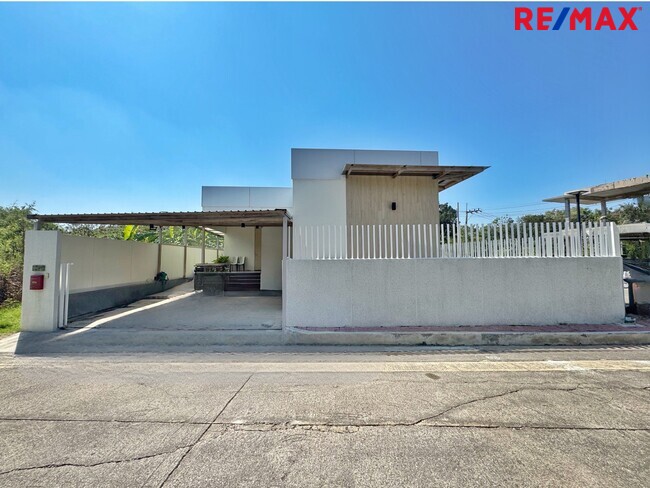 ขายบ้านชั้นเดียวสไตล์ Penthouse หมู่บ้าน ชัยพฤกษ์ วัดลาดปลาดุก วงแหวน–รัตนาธิเบศร์