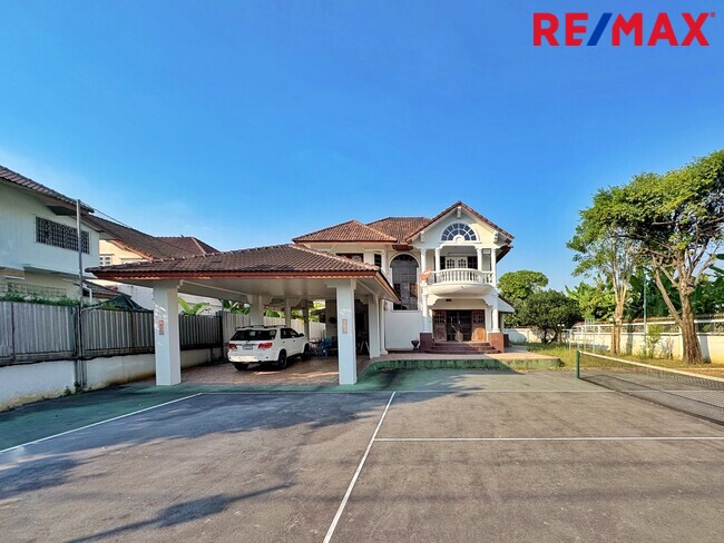 ขายที่ดินพร้อมบ้าน 250 ตร.วา หลังแรก ถนนเมน ภัสรี พุทธมณฑลสาย 2 ซอย 5 | เหมาะปลูกบ้านหรู / รีโนเวท