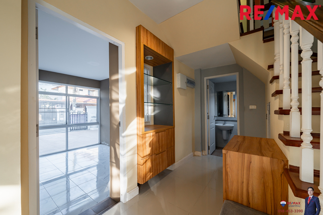 (มาใหม่!! แบบ Built-in มาสวยพร้อม*) พรอเมนาด โฮม (Promenade Home) ใกล้รร.รุ่งอรุณ พระรามสอง 47, อนามัยงามเจริญ Style : Modern Warm, Modern Asian