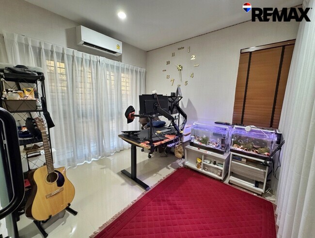 ขายขาดทุนกว่าล้าน! บ้านเดี่ยVenue Flow แจ้งวัฒนะ หลังใหญ่ 74 ตร.ว. ตำแหน่ง Rare Item วิวสวนส่วนกลางหน้าบ้าน (ไม่ชนใคร) 5 นอน สภาพใหม่พร้อมอยู่