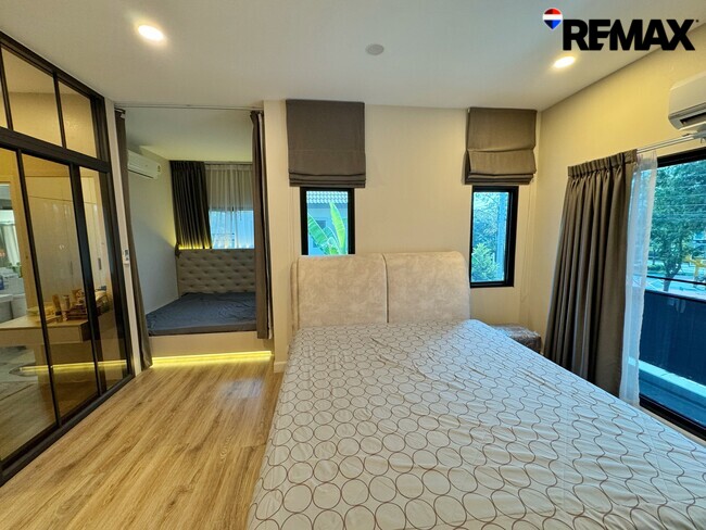 ขายขาดทุนกว่าล้าน! บ้านเดี่ยVenue Flow แจ้งวัฒนะ หลังใหญ่ 74 ตร.ว. ตำแหน่ง Rare Item วิวสวนส่วนกลางหน้าบ้าน (ไม่ชนใคร) 5 นอน สภาพใหม่พร้อมอยู่