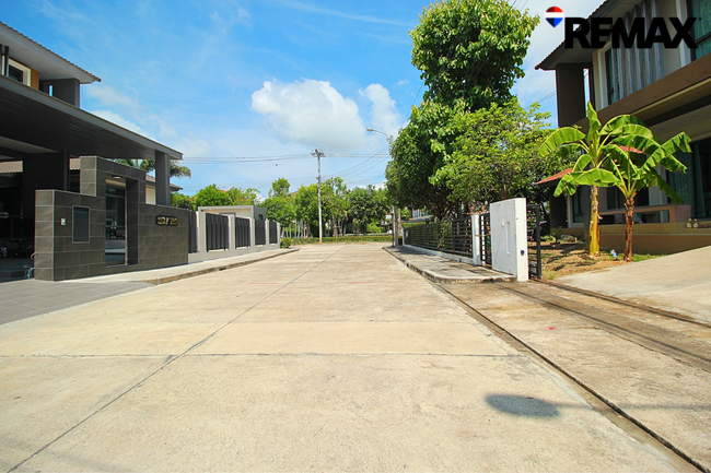 บ้านเดี่ยว ฮาบิเทีย พาร์ค Habitia Park เทียนทะเล 28 หลังมุม 112.2 ตร.ว. มีเรือนรับรอง บ้านสวยปรับปรุงใหม่ พร้อมอยู่