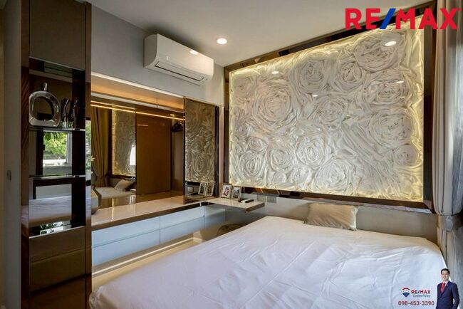 (มาใหม่! ) บ้านกลางเมือง สาทร-สุขสวัสดิ์ [บ้านตัวอย่าง] 42.2 ตร.วา 218 ตร.ม. 4 ห้องนอน 4 ห้องน้ำ + 1 ห้องทำงาน 3-4 ที่จอดรถ