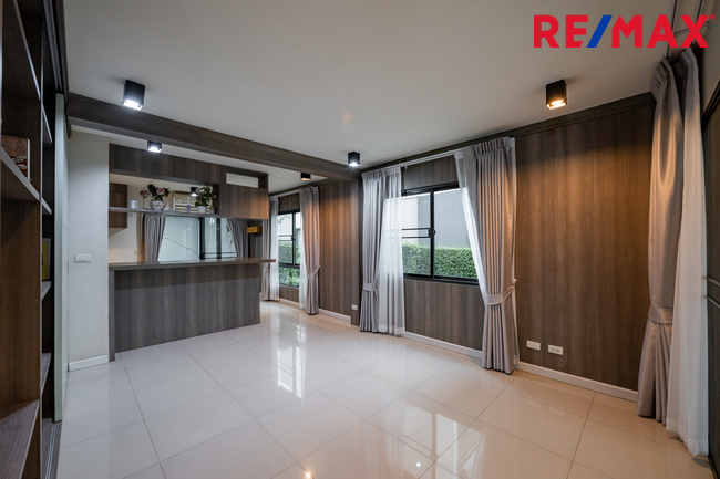 หลังมุม New Listing! 2026 Town Avenue Cocos ทาวน์โฮมจาก Sansiri 23 ตร.วา (#บ้านตัวอย่าง ) พระรามสอง ซอย 50, แยก 7, ใกล้ Central พระรามสอง เพียง 700 เมตร [ขายขาดทุนถึง 1.5 ล้าน มาในราคาพิเศษ!!
