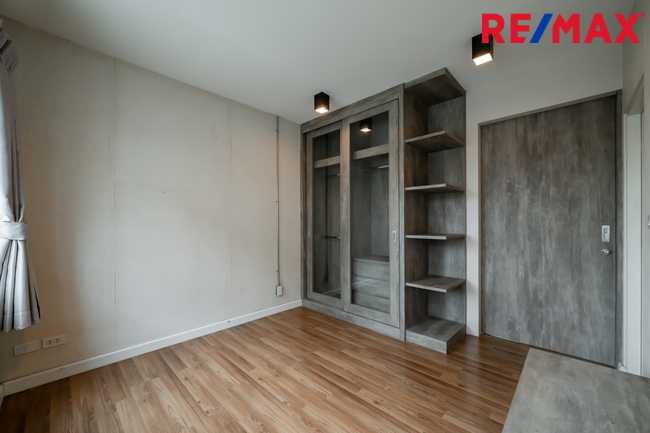 หลังมุม New Listing! 2026 Town Avenue Cocos ทาวน์โฮมจาก Sansiri 23 ตร.วา (#บ้านตัวอย่าง ) พระรามสอง ซอย 50, แยก 7, ใกล้ Central พระรามสอง เพียง 700 เมตร [ขายขาดทุนถึง 1.5 ล้าน มาในราคาพิเศษ!!