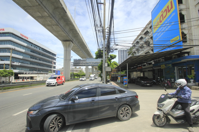 ที่ดินสุขุมวิท117 ซ.ภาณุวงศ์14 แถมบ้านเดี่ยว1ชั้น ทำเลดี ค้าขายได้ 65ตารางวา ปัจจุบันเป็นบ้านเช่า สภาพดีโครงสร้างแข็งแรง ใกล้รถไฟฟ้าปู่เจ้าสมิงพราย จุดขึ้นลงวงแหวนกาญจนาภิเษก