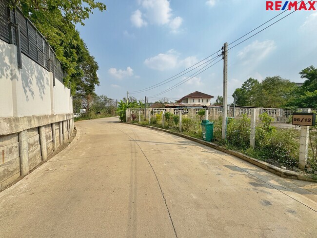 ขายที่ดิน 497 ตร.วา คลองพระอุดม ปากเกร็ด ใกล้ถนนชัยพฤกษ์ – สะพานพระราม 4 เหมาะแตกแปลง / ทำคอมพาวด์ / ลงทุนเก็งกำไร เพียง 30,160 บาท/ตร.วา