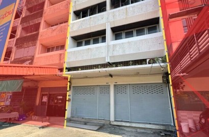 ขายอาคารสำนักงาน 5 ชั้น 2 คูหา ติดถนน วิภาวดีรังสิต เหมาะลงทุนทำคลินิก / HQ บริษัท ใกล้วิทยาลัยป้องกันราชอาณาจักร (วปอ.) และ มหาวิทยาลัยหอการค้าไทย
