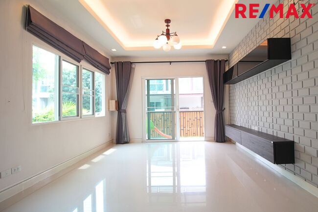 บ้านเดี่ยว บุราสิริ ท่าข้าม พระราม2 Burasiri Thakam - Rama2
