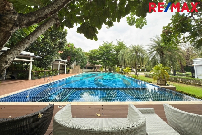 ขายบ้าน แกรนด์ บางกอก บูเลอวาร์ด ราชพฤกษ์ รัตนาธิเบศร์ 88 วา หลังริม แต่งสวยมาก