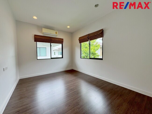 ขายบ้านเดี่ยว บุราสิริ ราชพฤกษ์-345 ใกล้โรงเรียนนานาชาติ DBS และ SISB โดยแสนสิริ บ้านสภาพสวย พร้อมเข้าอยู่