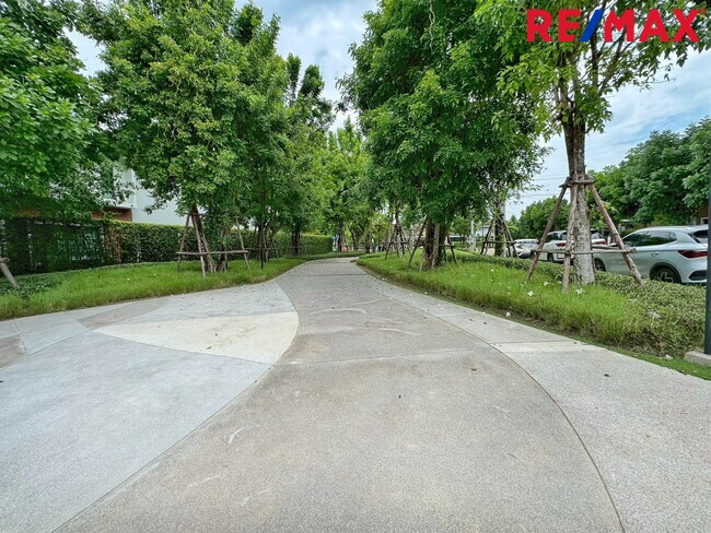 ขายบ้านเดี่ยว บุราสิริ ราชพฤกษ์-345 ใกล้โรงเรียนนานาชาติ DBS และ SISB โดยแสนสิริ บ้านสภาพสวย พร้อมเข้าอยู่