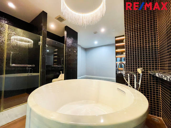 Nirvana Beyond เกษตร–นวมินทร์ บ้านเดี่ยวหลังใหญ่ ตกแต่งครบสวยแบบ Modern Luxury