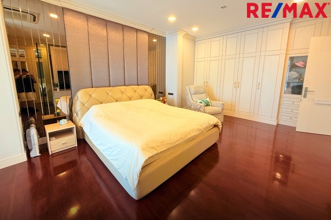 ขายบ้าน นันทวัน ปิ่นเกล้า ราชพฤกษ์ 114 วา หลังมุม หันทิศใต้ ราคาพิเศษ