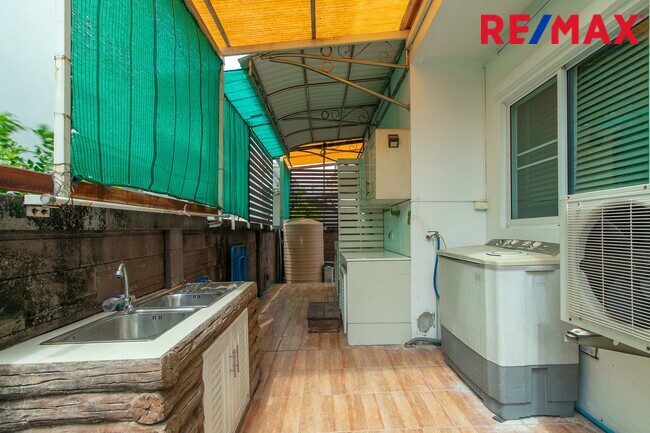 ขายเดอะแกรนด์ พระราม2 โซน Infinia บ้านเดี่ยวหลังมุม ถนนเมน Built in ทั้งหลัง