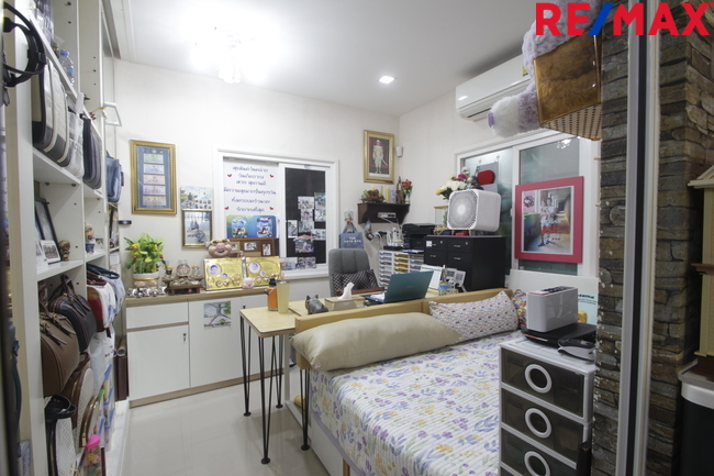 บ้านเดี่ยวคาซ่าวิลล์สุขุมวิท103 Casa Ville Sukhumvit 103 ตกแต่งต่อเติมพร้อมอยู่ 71.7ตารางวา บ้านตัวอย่าง บ้านรุ่นใหญ่ หน้าบ้านไม่มีบ้านตรงข้าม บ้านมุมตรงข้ามสวน หลังแรกของโครงการใกล้ป้อมยาม ทำเลดี