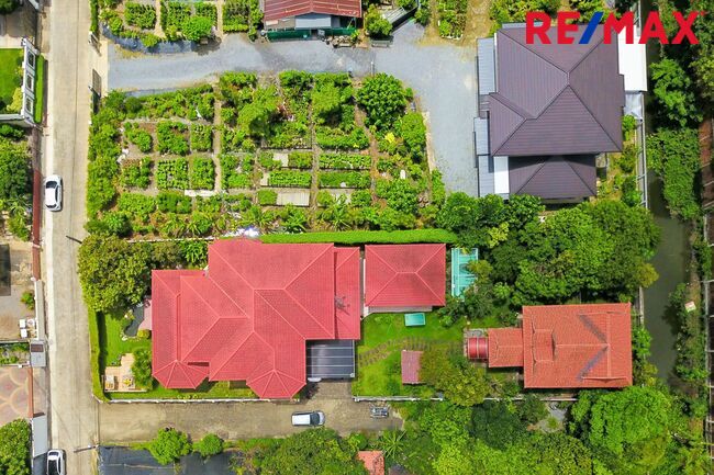 ขายบ้าน บางกรวย มหาสวัสดิ์ ใกล้ถนนราชพฤกษ์ ตรงข้ามเซ็นทรัล เวสต์วิลล์ 379 ตารางวา