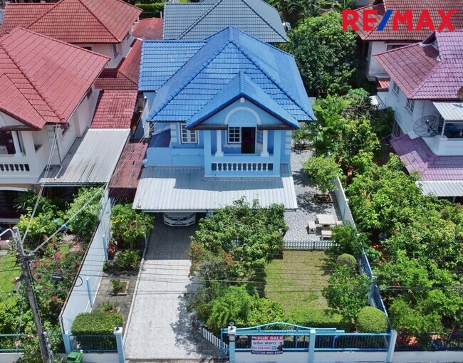 บ้านเดี่ยว รัตนาธิเบศร์ ใกล้รถไฟฟ้า 2 สาย รีโนเวทใหม่ทั้งหลัง มณียา ท่าอิฐ พร้อมอยู่ทันที ทำเลดี เหมาะสำหรับอยู่อาศัยหรือทำ Home Office ราคาสุดคุ้ม