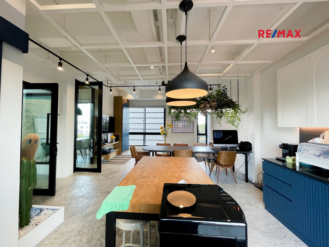 ขายด่วน โฮมออฟฟิศหรู หลังมุม 4 ชั้น แบบใหญ่สุดในโครงการ โครงการ ARCO HOME OFFICE เอกมัย-รามอินทรา