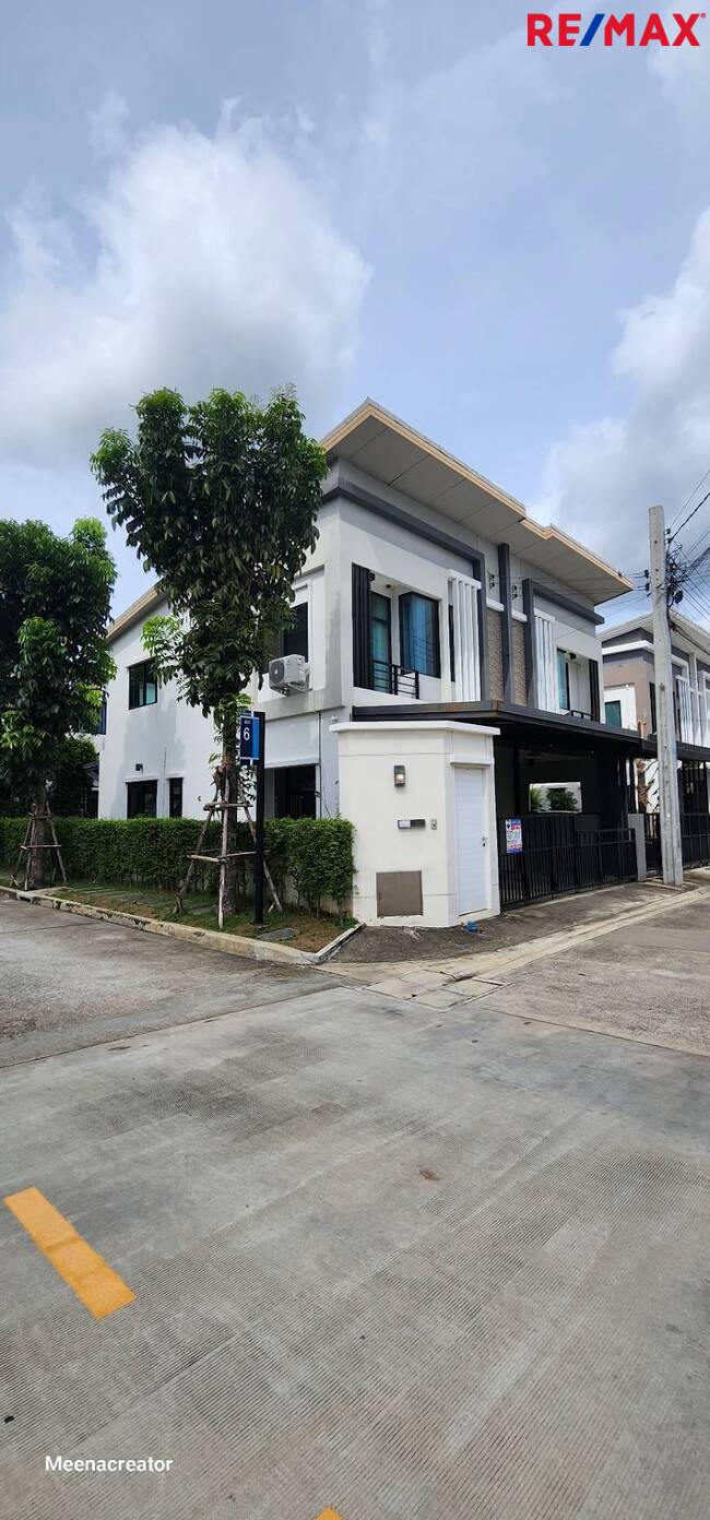 ขาย ทาวน์โฮม หลังมุม วิวสวน ถนนกว้าง หมู่บ้านเดอะทรัสต์95 ราชพฤกษ์-รัตนาธิเบศร์ (โครงการ 3) - The Trust 3 Ratchaphruek-Rattanathibet