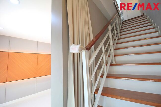 บ้านกลางเมือง สาทร ตากสิน 2 Baan Klang Muang Sathorn-Taksin 2 หน้าสวน สภาพดี ราคาทุน