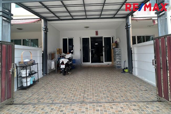 ทาวน์โฮม ราชพฤกษ์ บ้านกลางเมือง สาทร - ตากสิน 2 BANN KLANG MUANG SATHORN-TAKSIN ต่อเติมคุ้ม ตกแต่งสวย