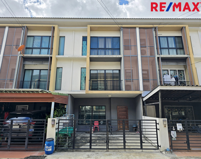ขายทาวน์โฮม 3 ชั้น เดอะคอนเนค อัพ 3 วงแหวน-บางแค ใกล้ MRT หลักสอง และเดอะมอลล์ไลฟ์สโตร์ บางแค