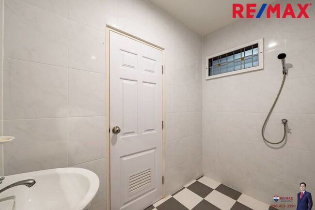 (มาใหม่! NEW Listing! 2026) Paravee ปารวีร์ เพชรเกษม63 ทาวน์โฮมหน้ากว้าง 6 ม. หลังมุม 24.8 ตร.วา (ต่อเติมครัวไทยไว้ให้แล้ว [ราคาพิเศษ!]