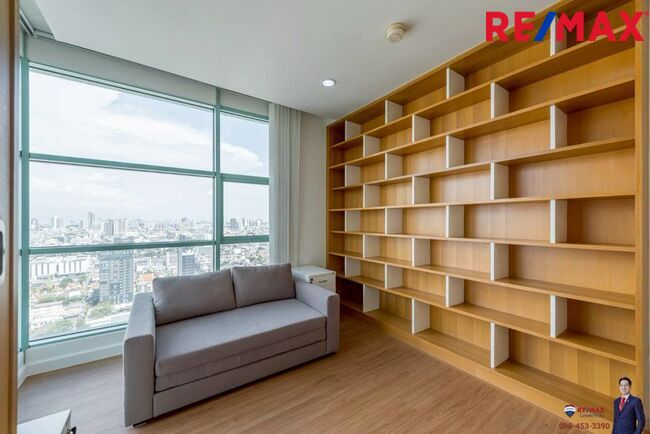 (Residence ที่อยู่รั้วเดียวกับ Shrewsbury มาใหม่!) Chatrium Riverside Residence 122.79 ตร.ม. 2 ห้องนอนใหญ่! ถนนเส้นหลักอย่างเจริญกรุง ราคาดีที่สุดในโครงการ พร้อมแต่ง Built-in เป็น Layout หน้ากว้าง