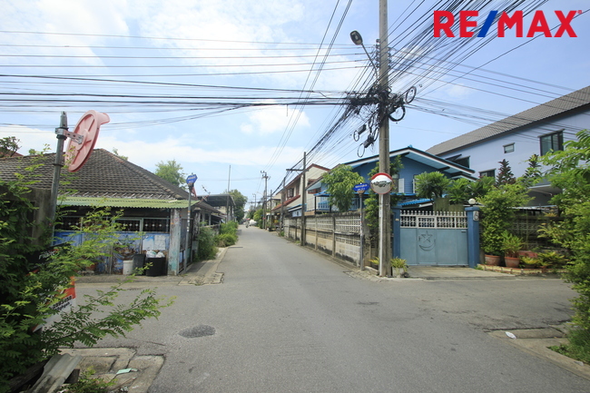ขายที่ดินประชาอุทิศ 69 แยก 16-6 สุขสวัสดิ์ 64 ที่ดินถมแล้ว สร้างบ้าน 47วา ใกล้มหาวิทยาลัยเทคโนโลยีพระจอมเกล้าธนบุรี ขายถูก 1.69 ล้านบาท