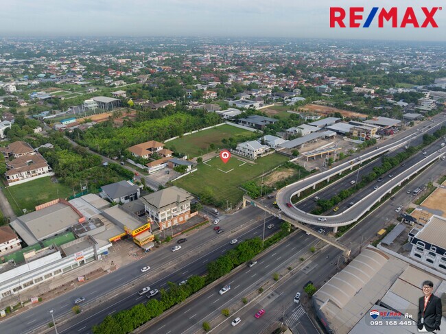 ขายที่ดินบางแค เนื้อที่ 201.70 ตร.วา. หมู่บ้านธนะธำรงวิลเลจ (แปลงมุม) ต้นโครงการ ใกล้เดอะมอลล์บางแค-MRTหลักสอง เหมาะกับการสร้างบ้านหรู