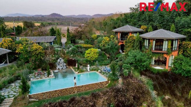 มาแล้ว! [New Listing!] A Riverside Eden Retreat ที่ [ The Elephant Treehouse : บ้านต้นไม้ กาญจนบุรี ]